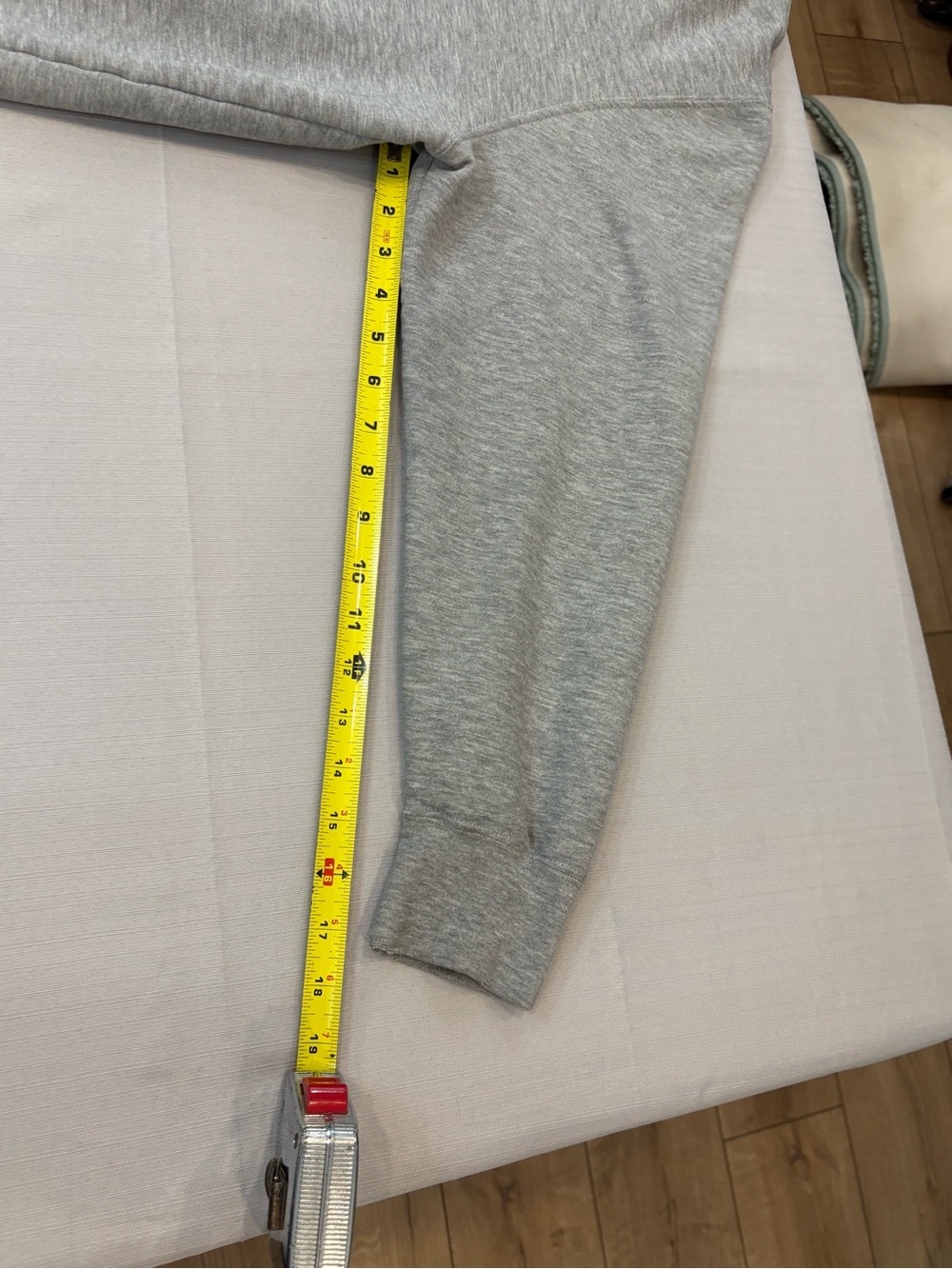Vintage Roots Canada Gray Crewneck Sweatshirt #1563 - Picture 9 of 13